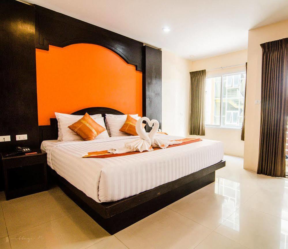 FunDee Boutique Hotel Patong Extérieur photo
